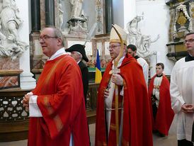 Abschlussvesper der Bischofskonferenz mit Spendung des Bonifatiussegens (Foto: Karl-Franz Thiede)